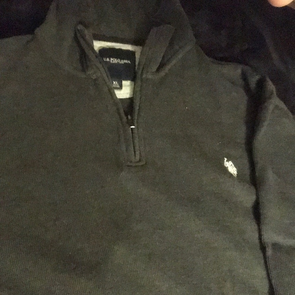 Polo sweater